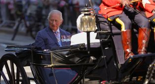 King Charles to show support to Canada amid Trump threat: LIVE