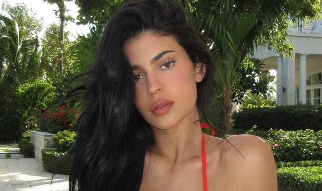 Kylie Jenner nearly spills out of her $10K thong bikini on vacation