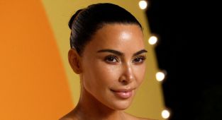 LIVE: Kim Kardashian confronts 'grandpa gang' suspects in Paris court