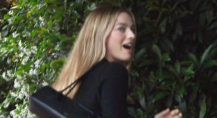 Margot Robbie ditches Barbie style for grunge at Chateau Marmont