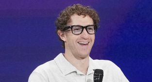 Mark Zuckerberg leaves crowd speechless as he reveals terrifying plan
