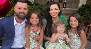 Marriage revelation of doctor whose husband 'left toddler to die'