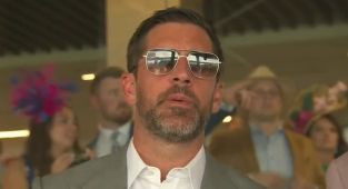 McAfee offers new theory on Rodgers' mystery ring at Kentucky Derby