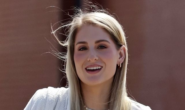 Meghan Trainor's clothes hang off her amid controversial weight loss