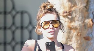 Miley Cyrus is seen for the first time since revealing health scare