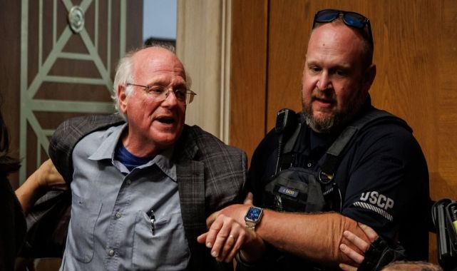 Moment Ben & Jerry's co-founder dragged out of RFK Jr. hearing
