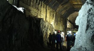 Mystery letter 'reveals location of Nazi gold train in secret tunnel'