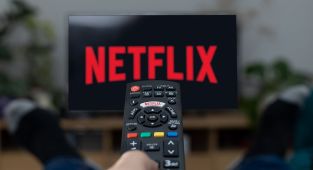 Netflix will start showing AI ADVERTS midway through streams