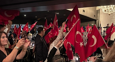 New York'ta Türk Günü galası: Bayraklar dalgalandı; birlik ve beraberlik mesajı verildi