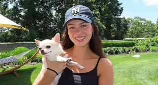 Nicola Peltz reveals dog groomer caused deaths of two beloved pets
