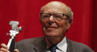Oscar-winning filmmaker dead aged 97