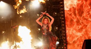 Outbreak fears as world's most infectious disease hits Shakira concert