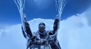 Paraglider accidentally pulled 28,000ft into air receives punishment