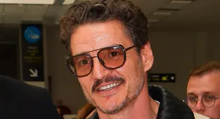 Pedro Pascal fuels plastic surgery rumors