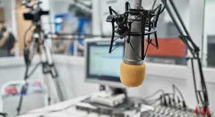 Pioneering radio network files for Chapter 11 bankruptcy