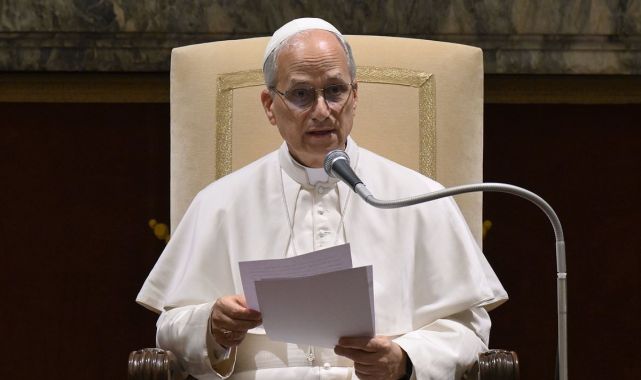 Pope fans joke as VIP guest attending Leo's inauguration mass revealed