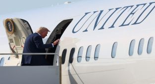 Qatar and US in talks over offer of luxury plane to use as Air Force One