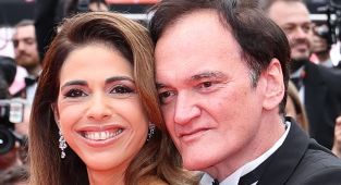 Quentin Tarantino packs on the PDA with wife Daniella Pick at Cannes