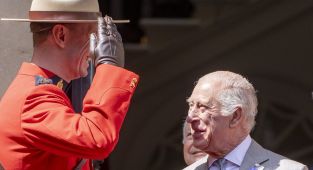 REBECCA ENGLISH reveals King's subtle move that has sources whispering