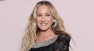 Sarah Jessica Parker looks glamorous in a bejeweled black dress