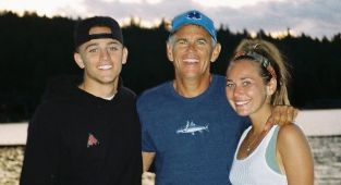 Son of late agent Jeff Sperbeck pays heartbreaking tribute to dad