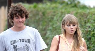 Taylor Swift's former Cape Cod love nest listed for $14.5 MILLION