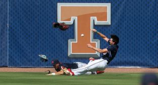 Terrifying moment two players collide into each other at tournament