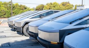 Tesla customers stunned after discovering worrying detail
