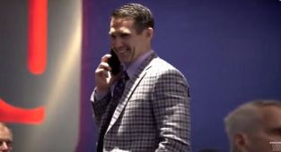 The call to Tennessee Titans to get them to trade the No 1 draft pick