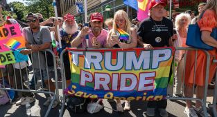 The major issue tearing apart Democrats that Trump is capitalizing on