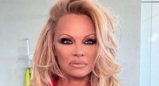 The TRUTH behind Pamela Anderson's viral 90s look that sparked frenzy