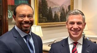Tiger Woods breaks cover with surprise White House trip