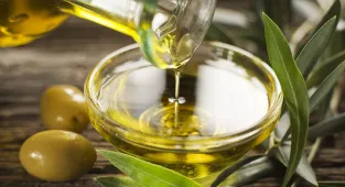 Top dietitians: How olive oil could be making you FAT and UNHEALTHY