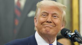 Trump shocks with plan to PAY illegal migrants to deport themselves