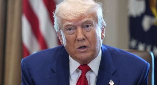 Trump urged to fire 'deep state librarians' at Library of Congress