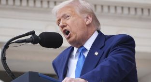 Trump warns Putin he is 'playing with fire' in new warning