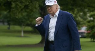Trump's blistering 172-word Memorial Day takedown of Biden 'scum'