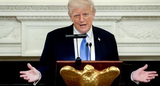 Trump's killer move to pressure Republicans opposed to his tax bill