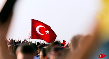 Türk bayrağı New York'ta bir kez daha göndere çekilecek