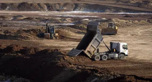 Ukraine’s parliament ratifies landmark minerals deal with US