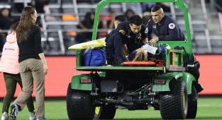 Update on soccer star hospitalized after collapsing during NWSL game
