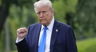 US Army plans for a potential parade with 6600 soldiers coincide with Trump's birthday