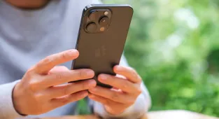Warning to all 1.8b iPhone users over dangerous flaws