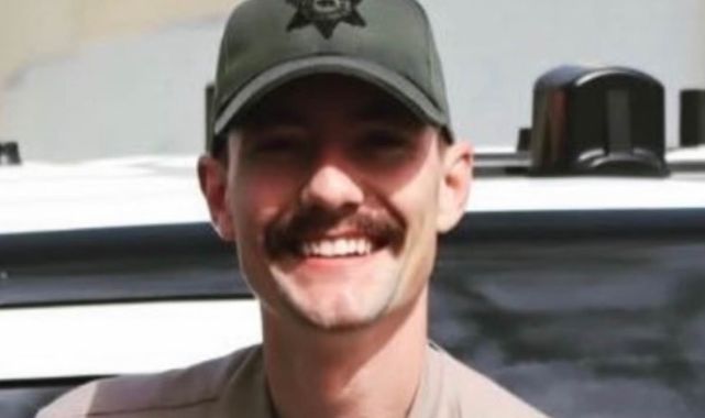 White cop convicted of assaulting black woman given lenient plea deal
