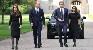 Why Meghan took two nervous steps back after seeing Kate