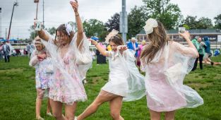 Wild Kentucky Derby attendees get rowdy ahead of horse race