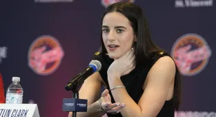 WNBA reporter banned over 'creepy' Caitlin Clark exchange returns