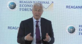 America's top banker warns the US to stockpile guns and ammo