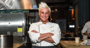 Anne Burrell's possible cause of death indicated by 911 call