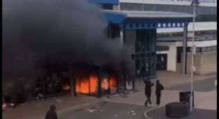'Anti-migrant' tensions come to a head as centre for families attacked